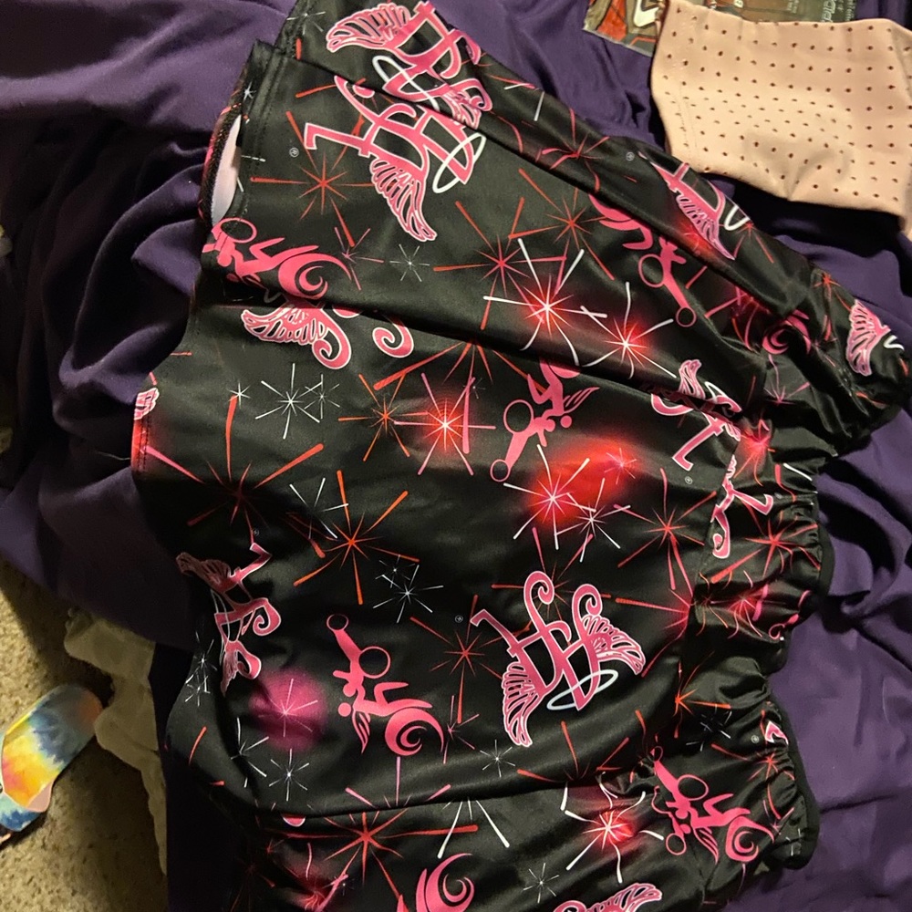 Size L running skirt. New without tags